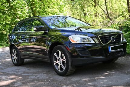 Volvo XC60 298.500 km 8.900 &euro; Castrop-Rauxel 44575