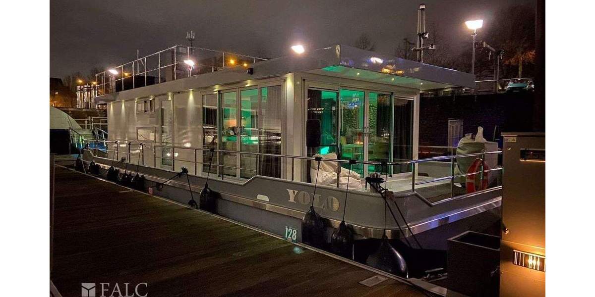 YOU ONLY LIVE ONCE 3 zimmer