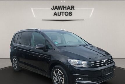 VW Touran 155.272 km 15.990 € Bottrop 46236