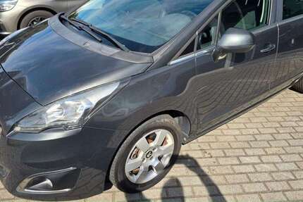 Peugeot 5008 149.252 km 8.990 € Moers 47443