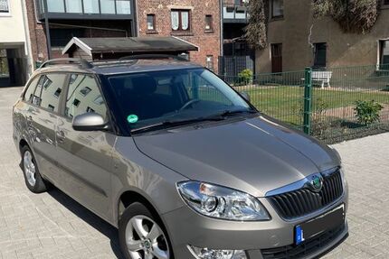 Skoda Fabia 92.000 km 5.400 &euro; Bochum 44795