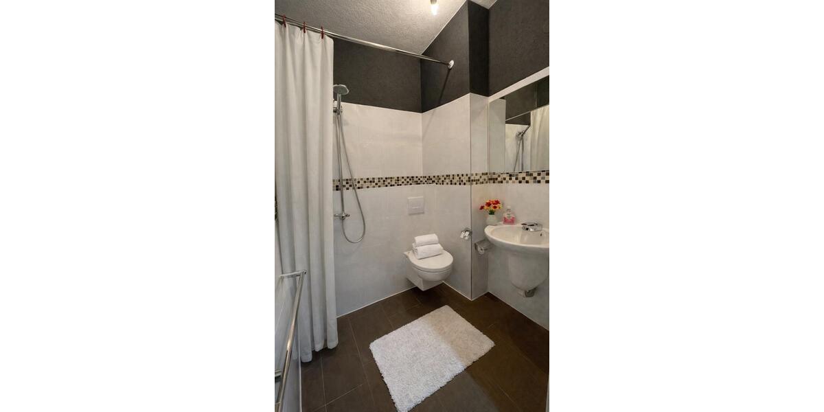 Etagenwohnung Bochum Günnigfeld - 5 Zimmer, 70 m&sup2;, 1.000&euro; | Angebot:26300944