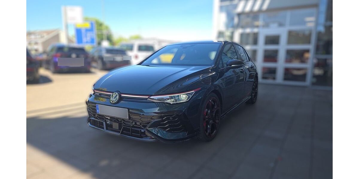 VW Golf 6.999 km 52.890 &euro; Duisburg 47178