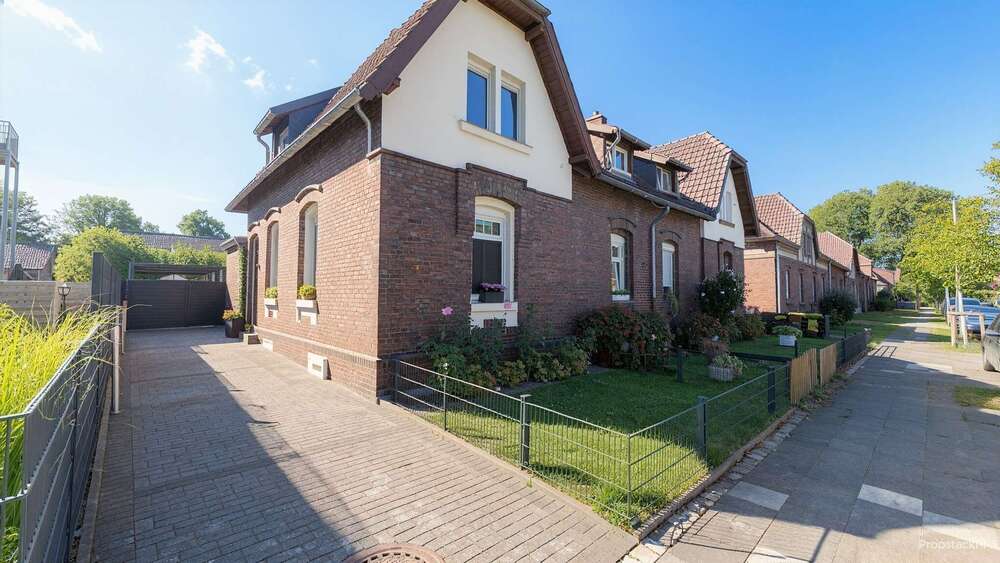 Rheinendhaus - Sanierte Perle mit Sauna, Klima und großem Garten - Reihenendhaus Duisburg Hamborn | Angebot:27360439