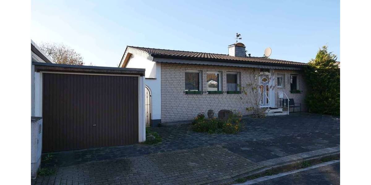 Haus zum Mieten in Moers 1.400 € 100 m² 3 zimmer