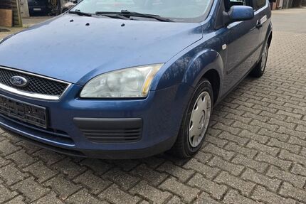 Ford Focus 227.000 km 700 &euro; Dinslaken 46537