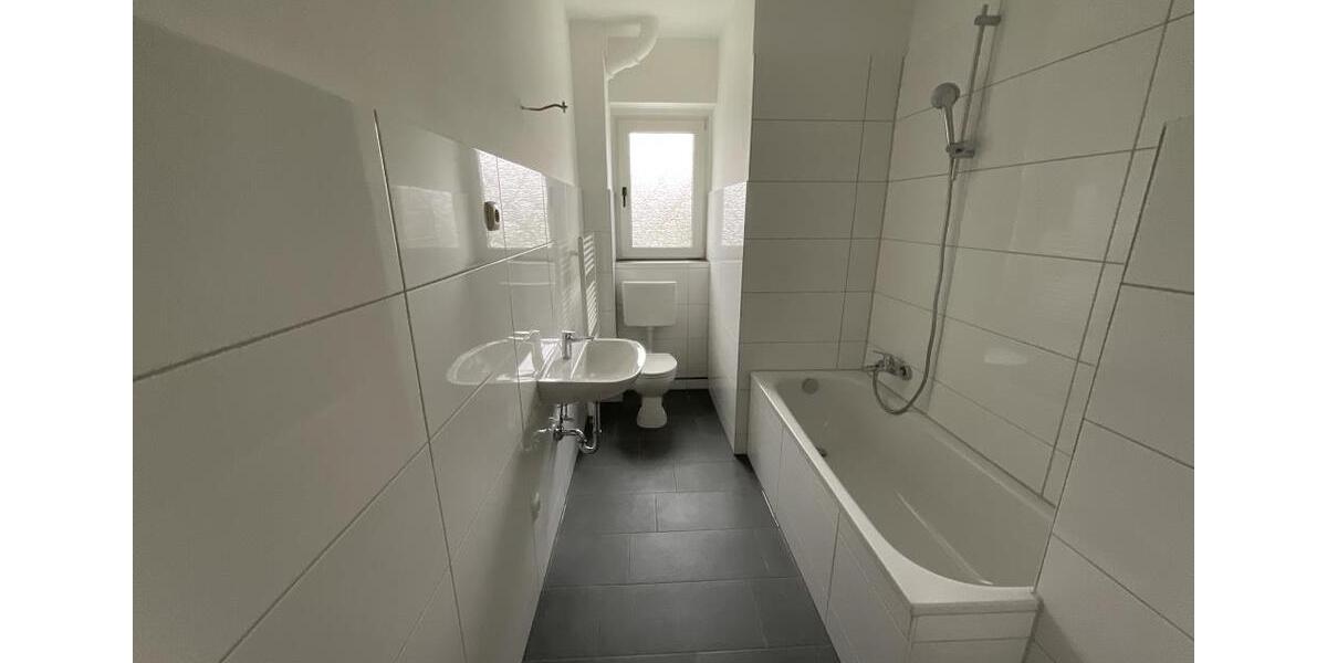 Erdgeschoßwohnung Essen Frillendorf - 2 Zimmer, 77 m&sup2;, 669&euro; | Angebot:21275812