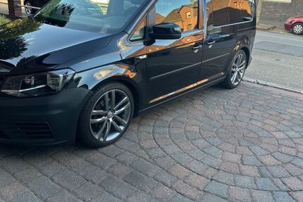 VW Caddy 126.000 km 16.800 &euro; Oberhausen 46149