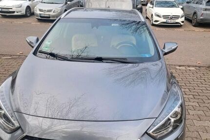 Hyundai i40 150.000 km 8.500 &euro; Düsseldorfer 40210