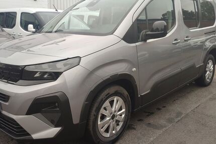 Peugeot Rifter 29.999 km 28.999 € Gelsenkirchen 45892