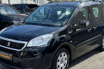 Peugeot Partner 91.164 km 10.950 € Oberhausen 46045
