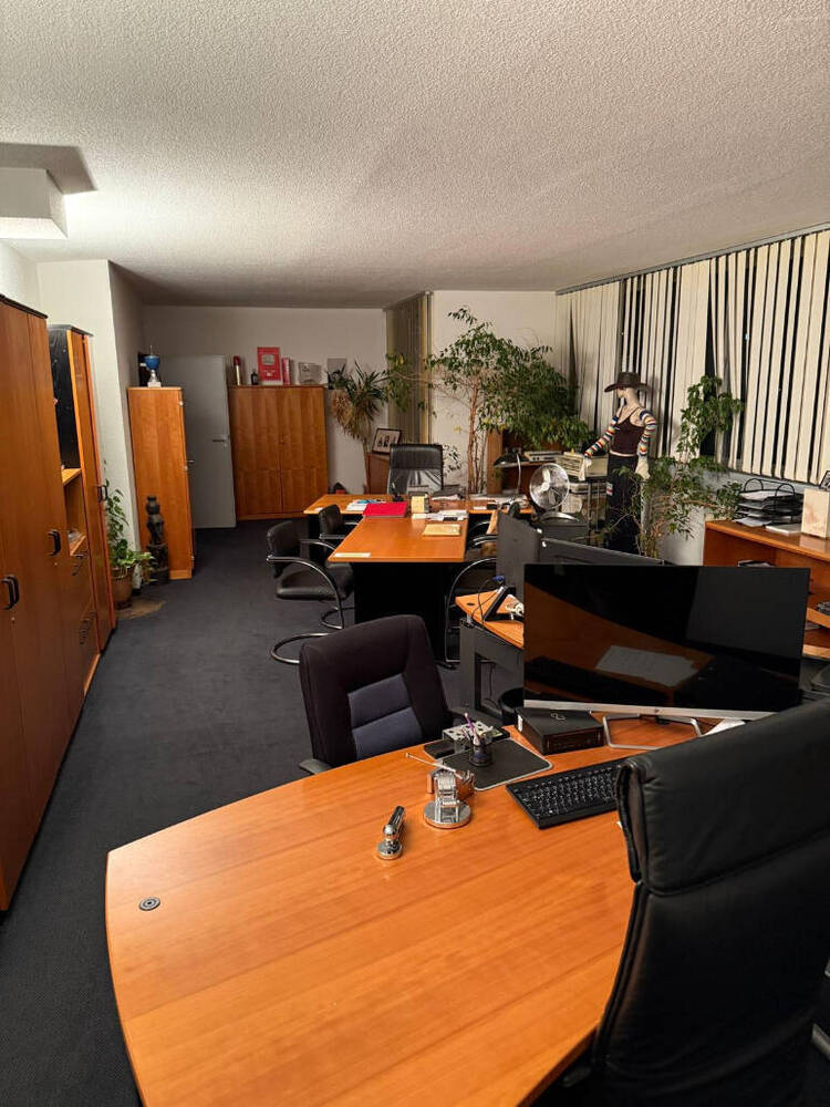 ruhiges&ordentliches möbl. Büro 26 m² *all inkl.* Co-Working Space - All-in-Miete