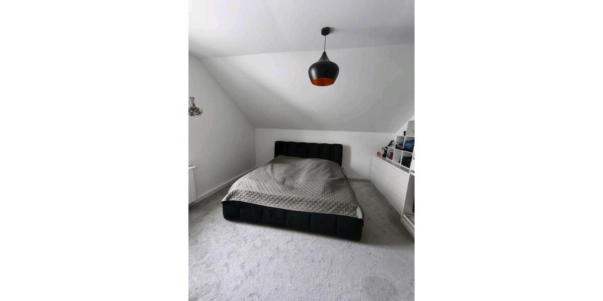 Dachgeschoßwohnung Witten Heven - 4.5 Zimmer, 92 m&sup2;, 1.000&euro; | Angebot:25225258