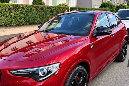 Alfa Romeo Stelvio 17.100 km 57.900 &euro; Oberhausen 46047
