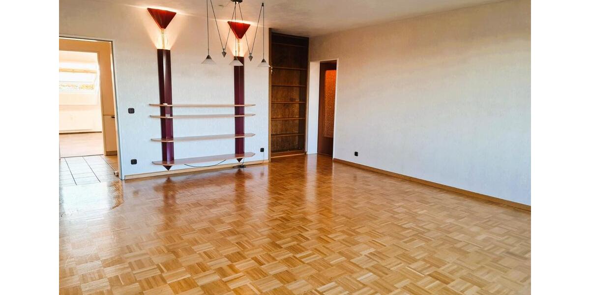 Schöne 4-Zimmer-Wohnung mit Garage in zentraler Lage 4 zimmer