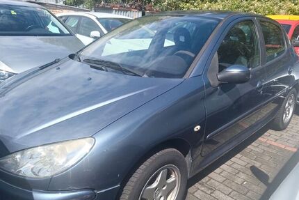 Peugeot 206 243.799 km 990 &euro; Essen 45309
