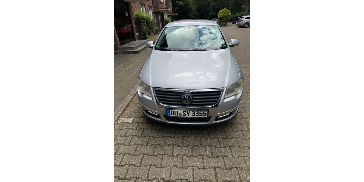 VW Passat 279.500 km 2.549 &euro; Duisburg 47178