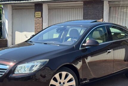 Opel Insignia 128.000 km 4.850 &euro; Duisburg 47179