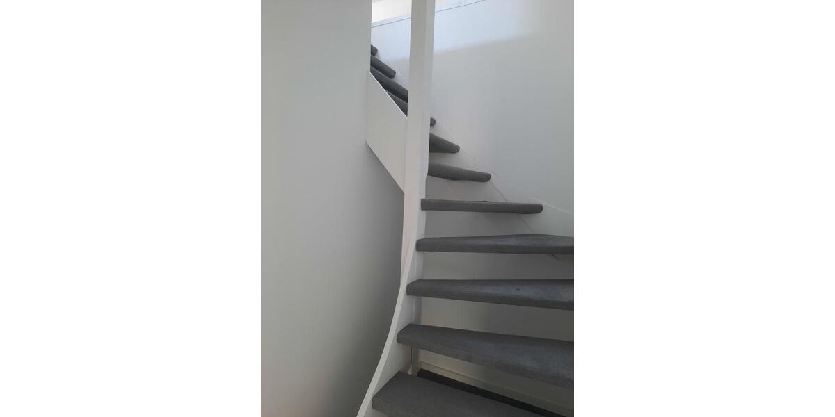 Dachgeschoßwohnung Essen Stadtbezirk II - 5 Zimmer, 124 m&sup2;, 1.470&euro; | Angebot:27621026