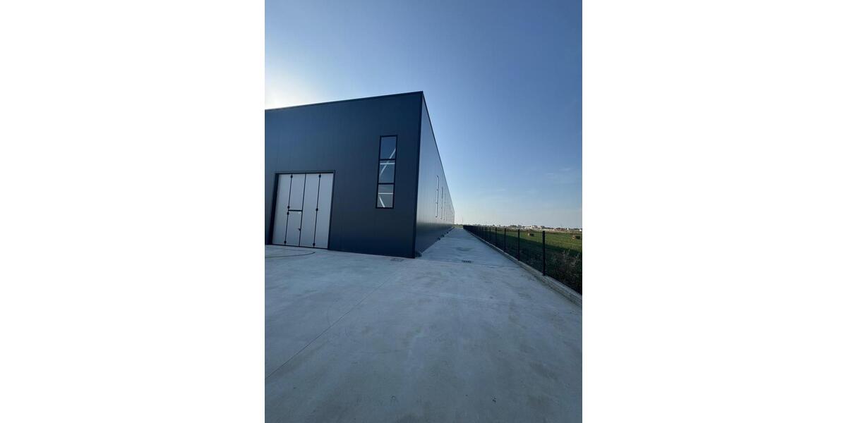 Industriehalle zu vermieten- IN ALBANIEN zimmer