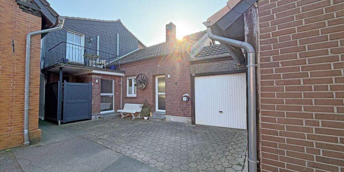 Einfamilienhaus Hünxe Krudenburg - 8 Zimmer, 246 m&sup2;, 550.000&euro; | Angebot:24858215