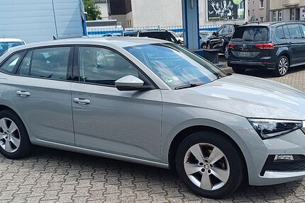 Skoda Scala 105.000 km 21.480 &euro; Essen 45307