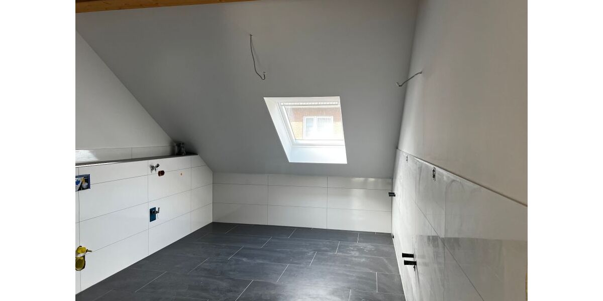 Provisionsfrei* Einfamilienhaus mit PV+Speicher 10,4 KW+Garage 140m zum Rheinufer Energiebedarf 22,4 kWhm2a - Einfamilienhaus Duisburg Essenberg | Angebot:26401091