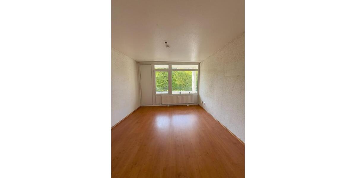 Etagenwohnung Ratingen Tiefenbroich - 3 Zimmer, 82 m&sup2;, 879&euro; | Angebot:26270295
