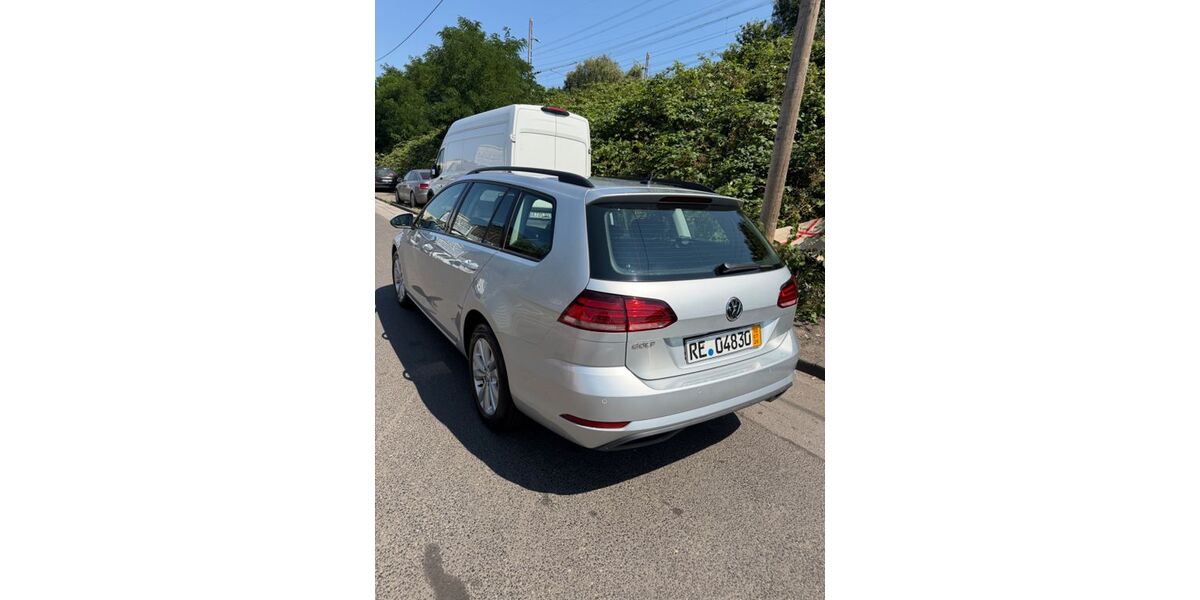 VW Golf 83.000 km 12.500 &euro; oer erkenschwick 45739