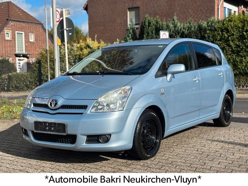 Toyota Corolla Verso 200.000 km 2.999 € neukirchen-vluyn 47506