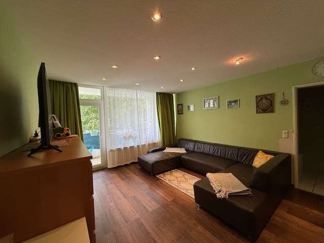 Etagenwohnung Velbert Velbert-Mitte - 3 Zimmer, 74 m&sup2;, 120.000&euro; | Angebot:22784777