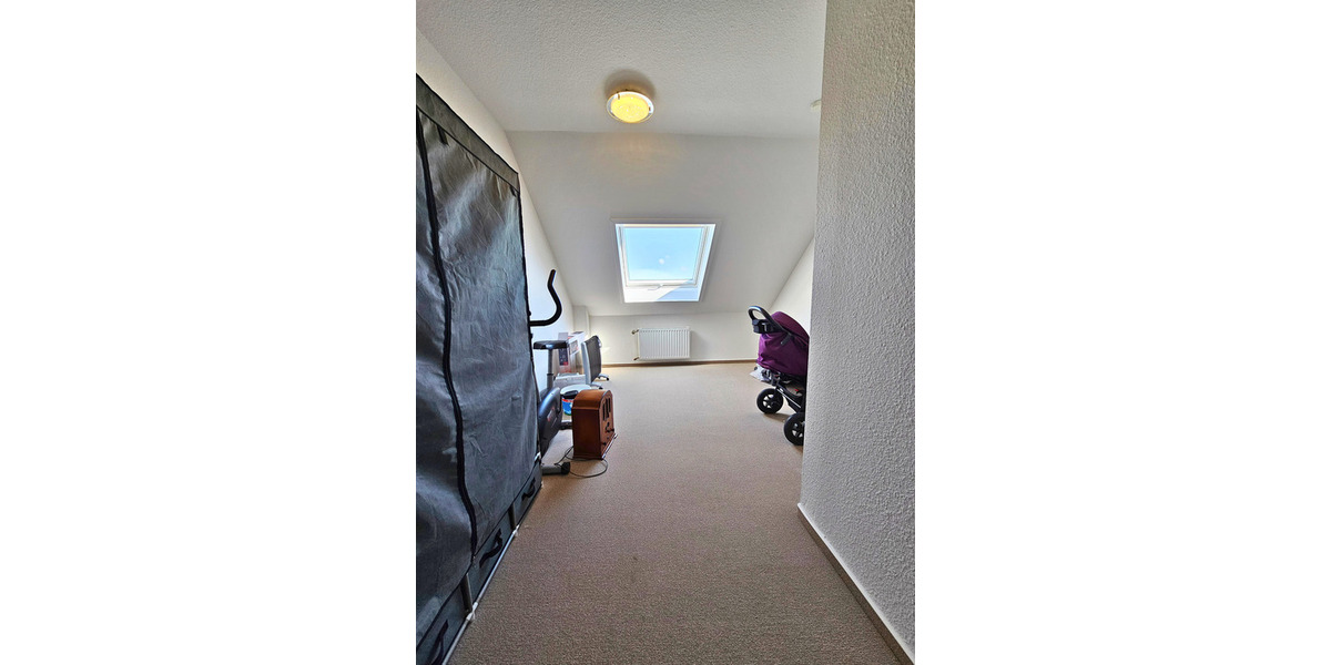 Großer Garten, freier Blick, viel Potenzial – Ihr neues Familienhaus in Kamp-Lintfort 5 zimmer