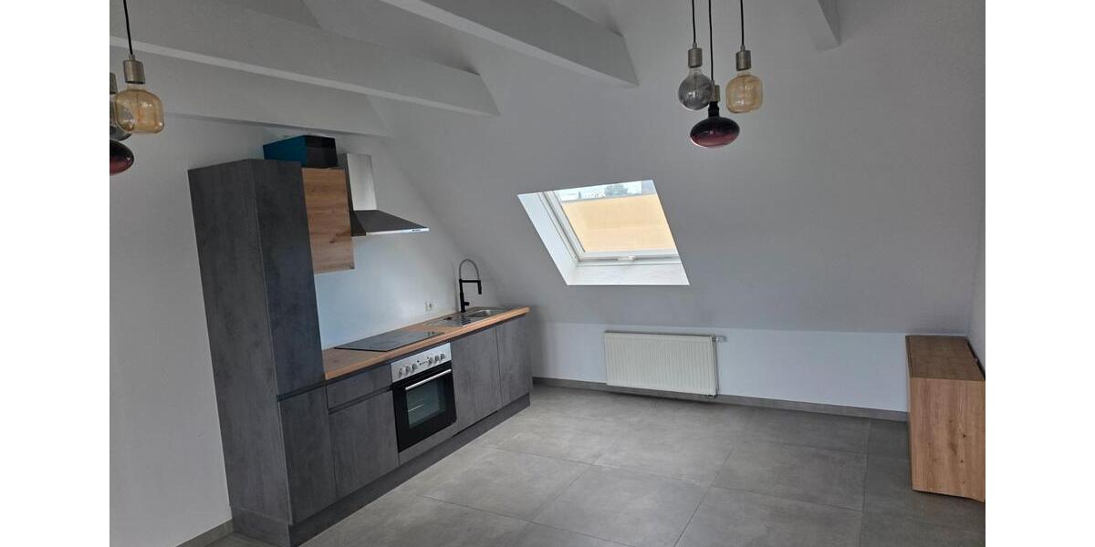 Dachgeschoßwohnung Oberhausen Biefang - 3.5 Zimmer, 96 m&sup2;, 890&euro; | Angebot:26396492