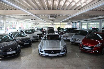 Mercedes SLS AMG