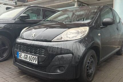 Peugeot 107 160.145 km 1.350 &euro; Gelsenkirchen 45886