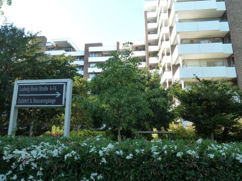 Wohnung zum Kaufen in Düsseldorf 316.000 € 82 m²
