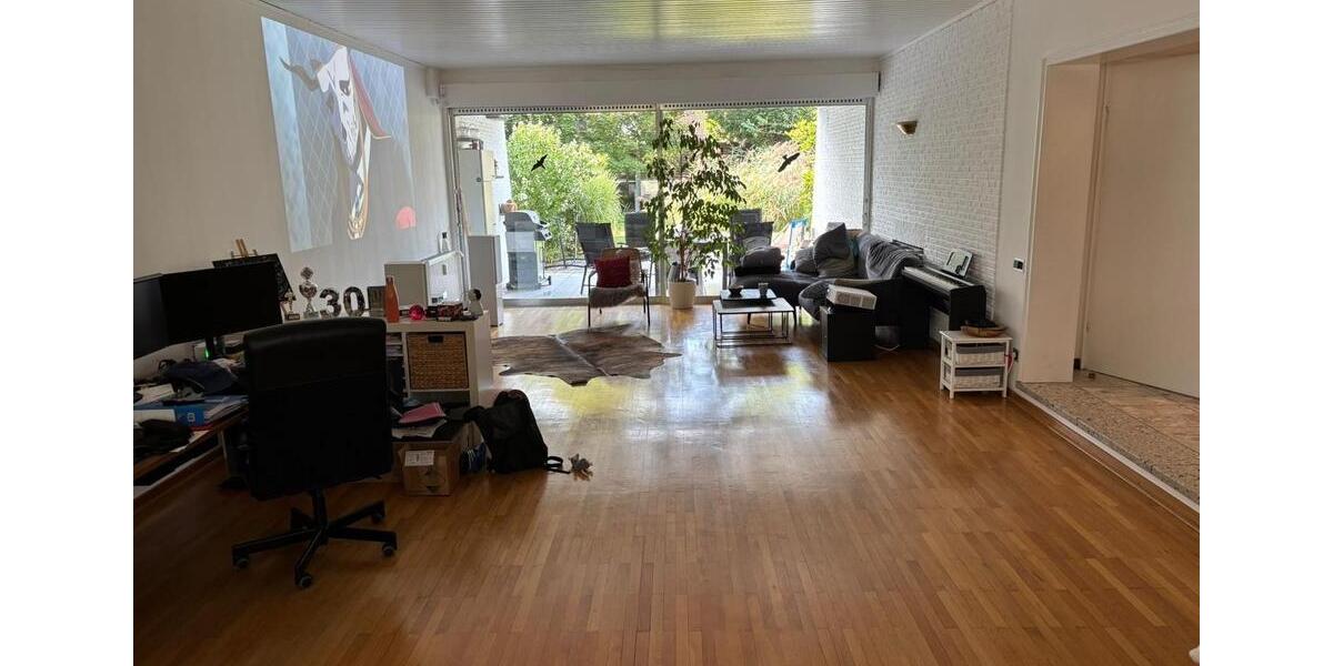 Erdgeschoßwohnung Mülheim an der Ruhr Mellinghofen - 5 Zimmer, 160 m&sup2;, 1.765&euro; | Angebot:26286797