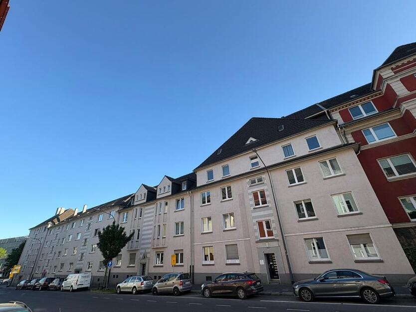 Frisch sanierte 2-Zimmer-Wohnung in Essen-Süd – Nähe Uni-Klinikum