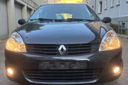 Renault Clio 162.000 km 1.450 &euro; Essen 45147