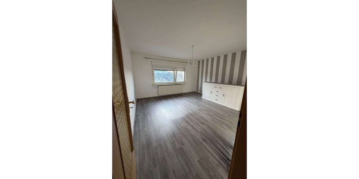 Etagenwohnung Velbert (Mitte) Velbert-Mitte - 3 Zimmer, 63 m&sup2;, 160.000&euro; | Angebot:26261859