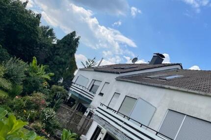 Reihenmittelhaus mit 2 Garagen in Wuppertal-Vohwinkel
