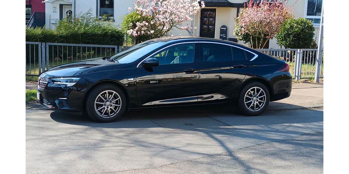 Opel Insignia 53.000 km 18.890 € bottrop 46240
