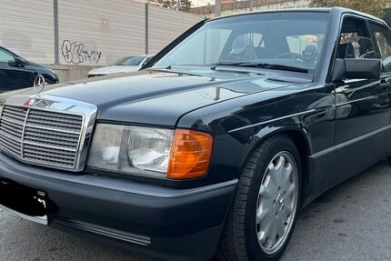 Mercedes-Benz 190 158.000 km 6.990 &euro; Duisburg 47055