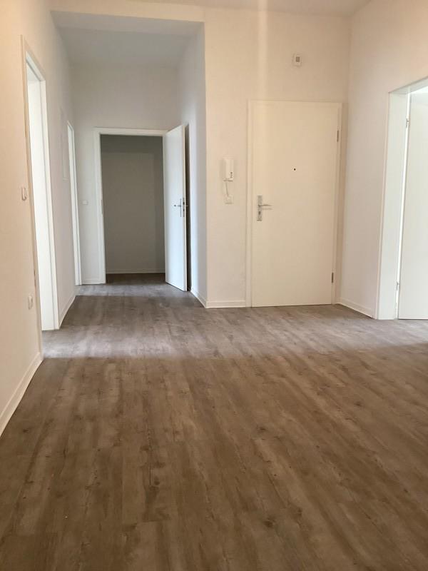 Auto? Unnötig! Mitten in der City: zentrale 4-Zimmer-Wohnung (keine Zahlung über das Jobcenter) zimmer