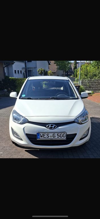 i20
