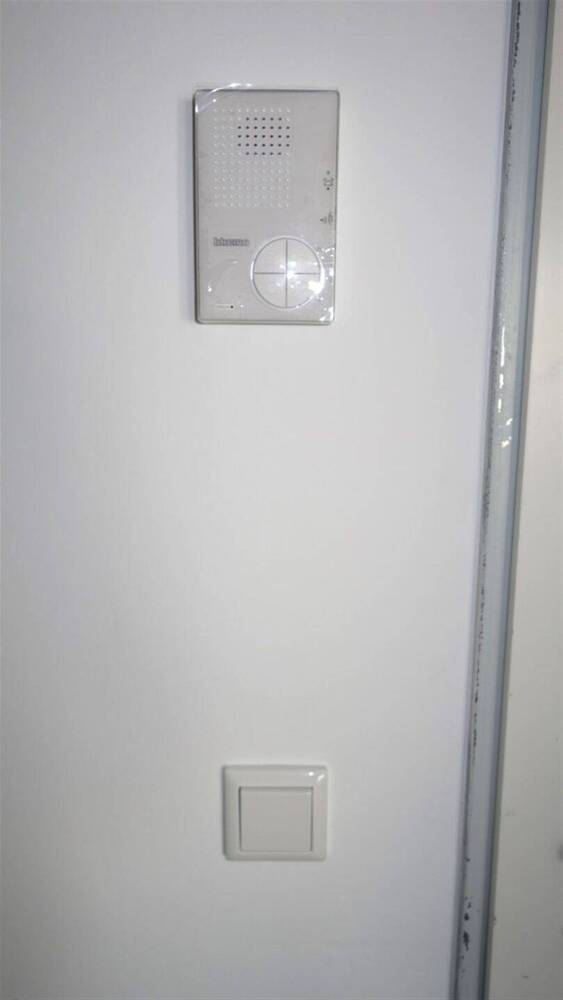 2 Zimmer Wohnung mit Süd-Balkon inkl. Nobilia EBK in Wuppertal - Uellendahl. Ideal für 1 Person.
