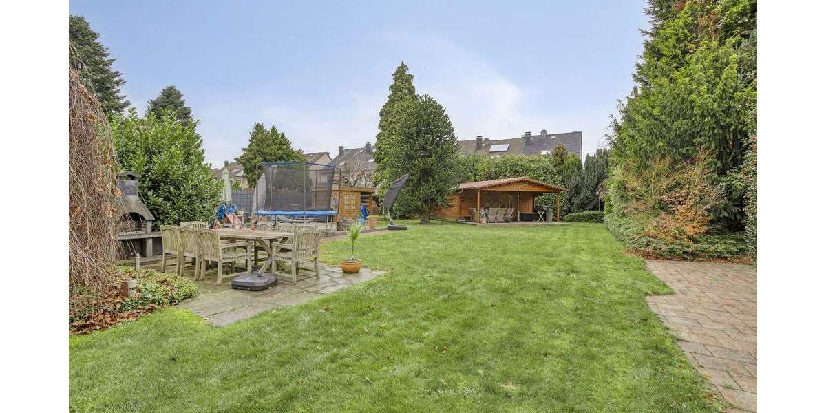 Attraktives MFH mit Gartenidylle: Ideal für Eigennutzer und Anleger 1 zimmer