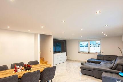 Haus Duisburg Hamborn - 3.5 Zimmer, 128 m&sup2;, 435.000&euro; | Angebot:27618009