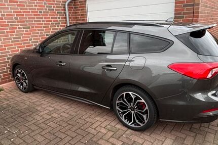 Ford Focus 80.000 km 14.700 &euro; Wesel 46487