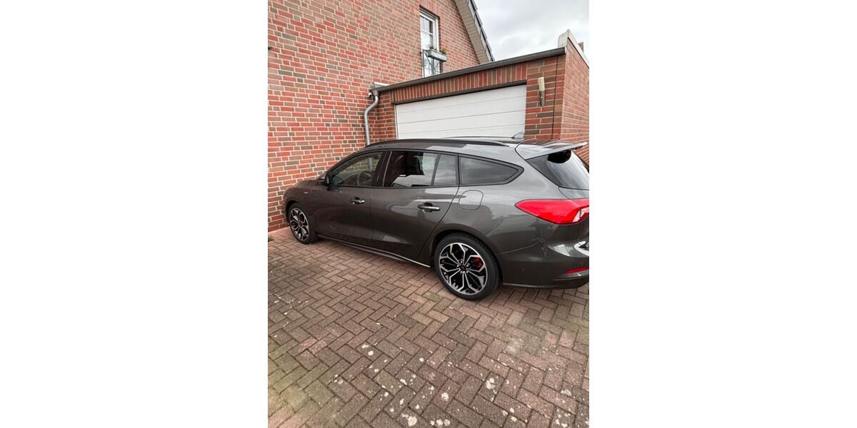 Ford Focus 80.000 km 14.700 &euro; Wesel 46487